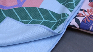 Быстросохнущее вафельное пляжное полотенце